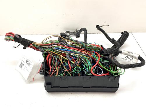 Fuse box FORD KUGA I 2.0 TDCi 4x4 | BP39374580E1 - Image 2
