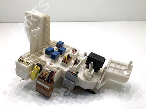 Used Fuse box Fuse box 39323243 39323243