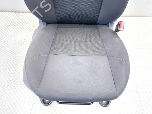 Right front seat FORD FOCUS III Turnier 1.0 EcoBoost | BP39329582C16 - Image 3