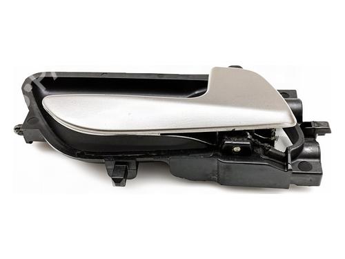 Used Front right interior door handle Front right interior door handle HYUNDAI i20 II (GB, IB) 1.2 (84 hp) 39971213 39971213
