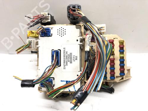 Used Fuse box Fuse box 39269299 39269299