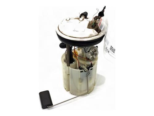 Used Fuel pump Fuel pump VOLVO V50 (545) 2.4 (170 hp) 40489684 40489684