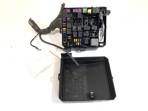 Fuse box MITSUBISHI ASX (GA_W_) 1.6 MIVEC (GA1W) | BP39377738E1 - Image 3