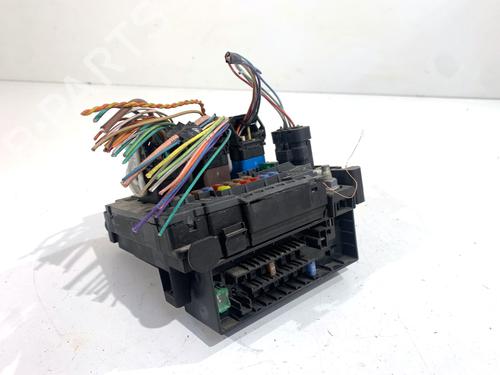 Used Fuse box Fuse box 39343605 39343605