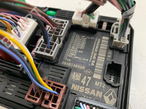 Fuse box RENAULT CLIO V (B7_) 1.0 LPG (B7MT) | BP39704013E1 - Image 4