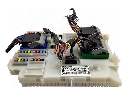 Used Fuse box Fuse box 39602708 39602708