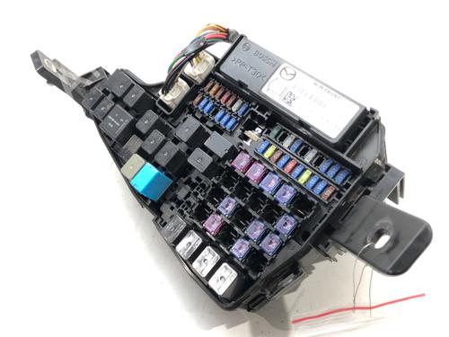 Used Fuse box Fuse box 39271787 39271787