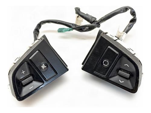 steering-wheel-controls-hyundai-i20-i-pb-pbt-2008-2009-2010-2011-2012-2013-2014-2015-39367746 main image