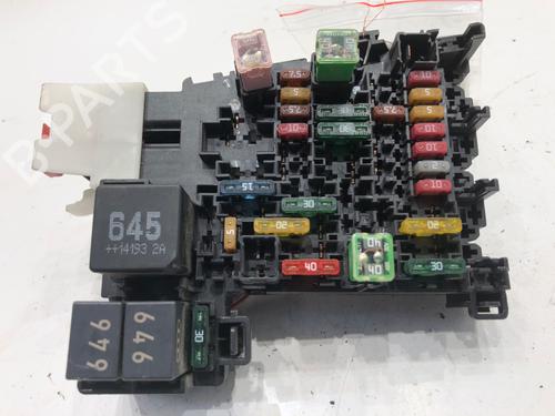 Used Fuse box Fuse box 39298029 39298029