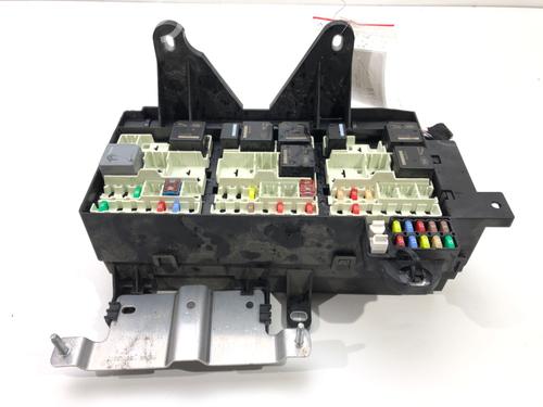 Used Fuse box Fuse box 39273101 39273101