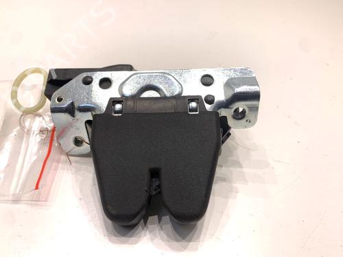 tailgate-lock-mercedes-benz-cla-coupe-c117-2013-2014-2015-2016-2017-2018-2019-39321725 main image