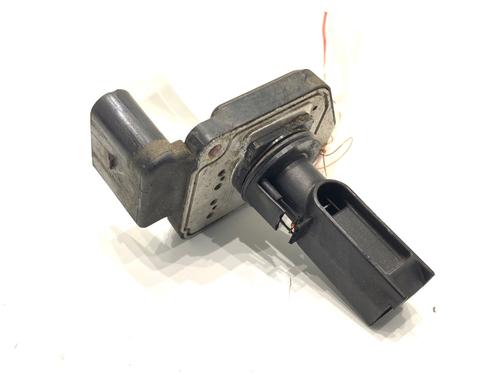 mass-air-flow-sensor-audi-a8-d3-4e2-4e8-2002-2003-2004-2005-2006-2007-2008-2009-2010-39289261 main image
