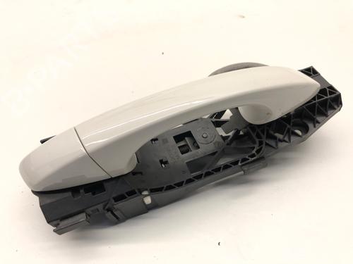 Used Rear right exterior door handle Rear right exterior door handle SKODA OCTAVIA III Combi (5E5, 5E6) 1.4 TSI (150 hp) 39347907 39347907