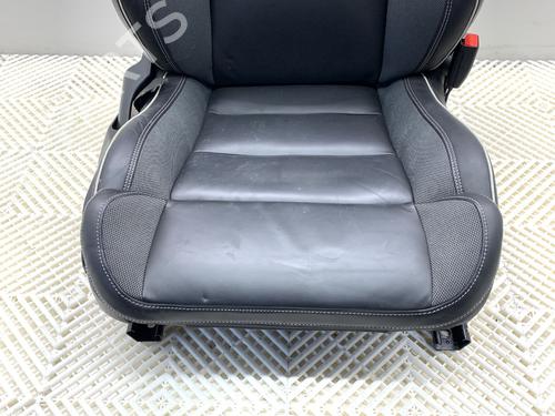 Right front seat VOLVO S60 III (224) B5 Mild-Hybrid AWD | BP40171505C16 - Image 3