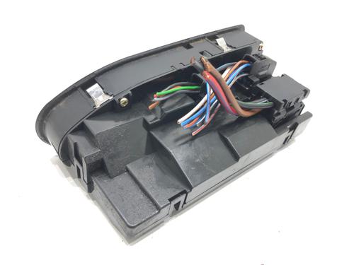 Switch BMW 5 (E39) 523 i | BP39282563I30 - Image 2