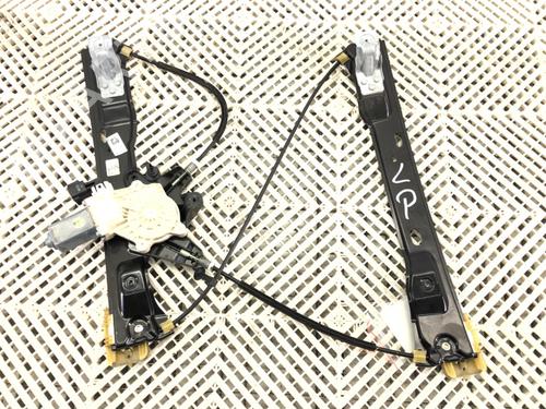 front-left-window-mechanism-ford-focus-iii-turnier-2010-2011-2012-2013-2014-2015-2016-2017-2018-2019-2020-39284272 main image