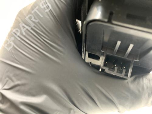 Switch VOLVO V40 Hatchback (525) D2 | BP39643049I30 - Image 4
