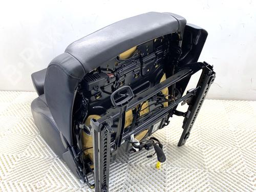 Left front seat VW GOLF V (1K1) 1.4 TSI | BP39329059C15 - Image 8