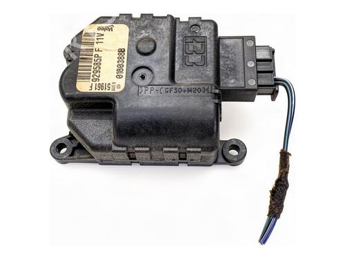Used Heater blower motor Heater blower motor JEEP GRAND CHEROKEE III (WH, WK) 3.0 CRD 4x4 (218 hp) 39971037 39971037