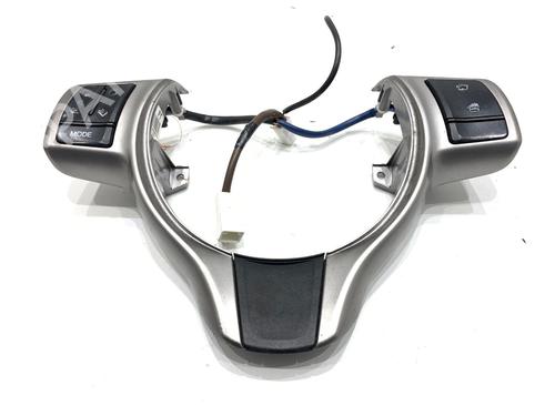 Used Steering wheel controls Steering wheel controls TOYOTA YARIS (_P13_) 1.0 (KSP130_, KSP130) (69 hp) 39320217 39320217