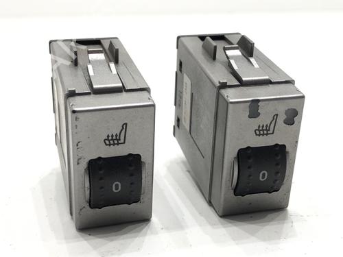 switch-ford-kuga-i-2008-2009-2010-2011-2012-39302920 main image