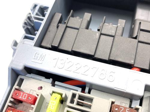 Fuse box OPEL ASTRA J Saloon 1.4 LPG (69) | BP39325594E1 - Image 3