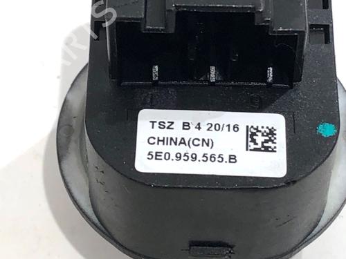 Mirror switch SKODA OCTAVIA III Combi (5E5, 5E6) 2.0 TDI / TDI RS 4x4 | BP39300055I25 - Image 4