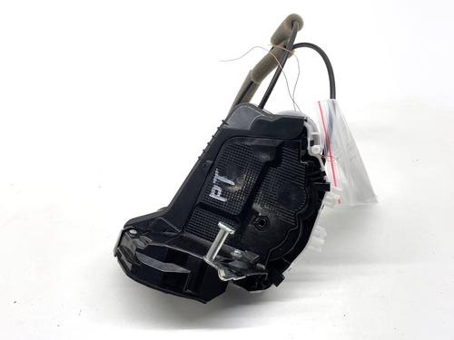 rear-right-lock-toyota-yaris-cross-mxp_-2020-39339578 main image