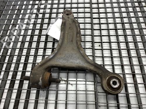 right-front-suspension-arm-volvo-v70-ii-285-1999-2000-2001-2002-2003-2004-2005-2006-2007-2008-39301365 main image