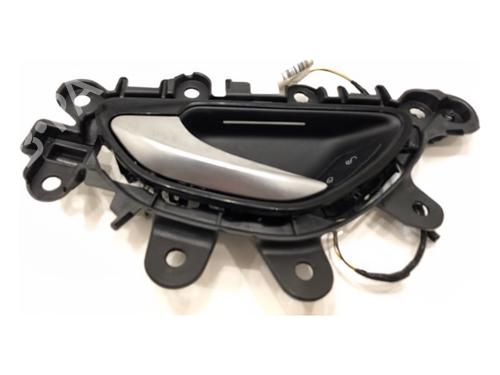 Used Front left interior door handle Front left interior door handle MERCEDES-BENZ C-CLASS (W205) C 200 d (205.011) (150 hp) 39358099 39358099