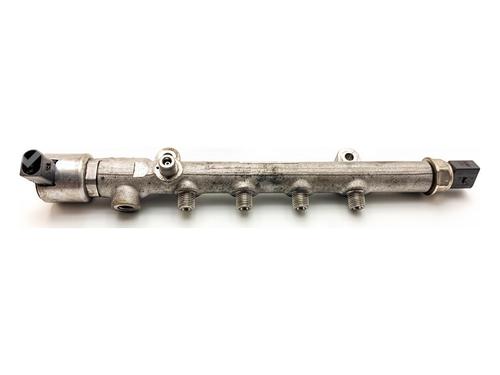 Used Injection rail Injection rail MERCEDES-BENZ CLA Shooting Brake (X117) CLA 200 CDI / d (117.908) (136 hp) 40250264 40250264