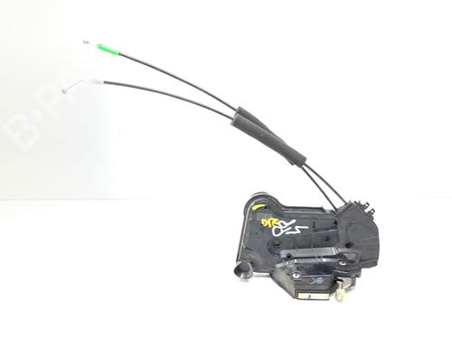 front-right-lock-toyota-corolla-estate-_e21_-2019-39347960 main image