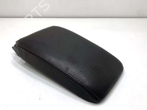 Used Armrest / Center console Armrest / Center console 39341890 39341890