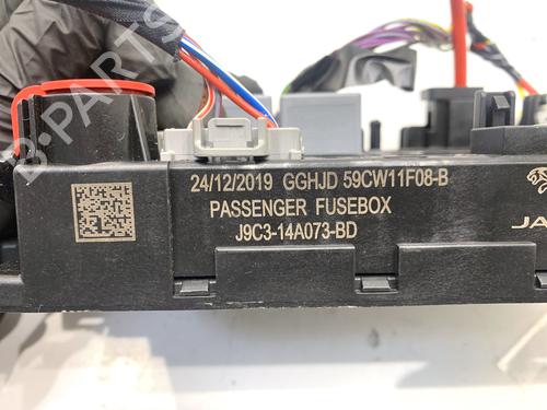 Fuse box JAGUAR E-PACE (X540) 2.0 D180 AWD | BP39324660E1 - Image 4