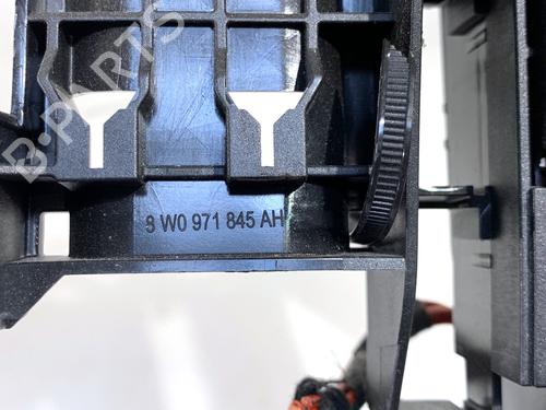 Fuse box AUDI A4 B9 (8W2, 8WC) 2.0 TFSI quattro | BP39334771E1 - Image 4