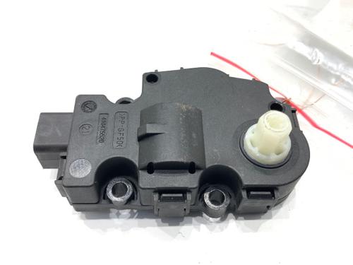Used Heater blower motor Heater blower motor MERCEDES-BENZ S-CLASS (W221, V221) S 320 CDI (221.022, 221.122) (235 hp) 39337651 39337651
