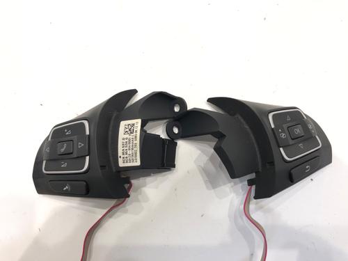 steering-wheel-controls-vw-passat-b7-variant-365-2010-2011-2012-2013-2014-2015-39344256 main image