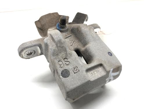 Used Right rear brake caliper Right rear brake caliper SUZUKI SX4 S-Cross (JY) 1.4 Hybrid (Mild Hybrid) (AKK 414) (129 hp) 39272570 39272570