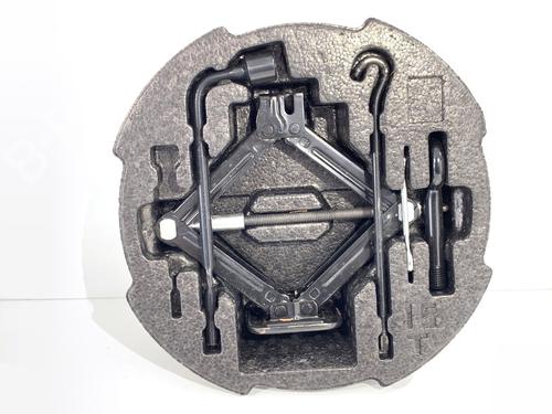 jack-kit-kia-ceed-sportswagon-jd-2012-2013-2014-2015-2016-2017-2018-39351067 main image