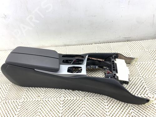 middle-console-bmw-5-g30-f90-2016-39307026 main image