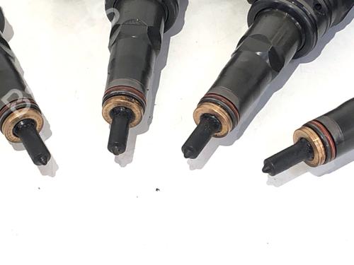 Injector AUDI A3 (8P1) 1.9 TDI | BP39295022M100 - Image 2