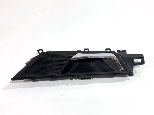 Used Front left interior door handle Front left interior door handle 39331779 39331779