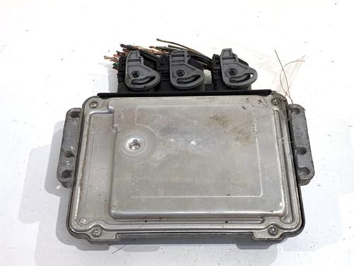 Engine control unit (ECU) RENAULT TRAFIC II Bus (JL) 2.5 dCi 135 (JL0D) | BP39343557M57 - Image 2