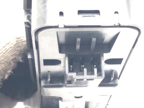 Switch VOLVO C30 (533) D2 | BP39283496I30 - Image 3