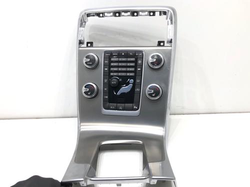Used Climate control Climate control VOLVO V60 I (155) D3 (150 hp) 39313515 39313515