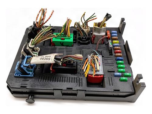Used Fuse box Fuse box CITROËN C4 I (LC_) 1.6 HDi (109 hp) 40068360 40068360