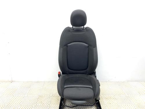 right-front-seat-mini-mini-clubman-f54-2014-39319475 main image