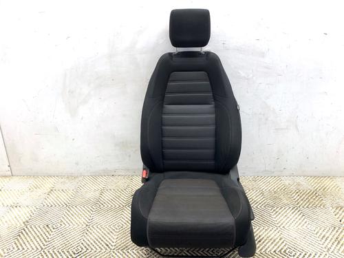 left-front-seat-honda-cr-v-v-rw_-rt_-2016-39301131 main image