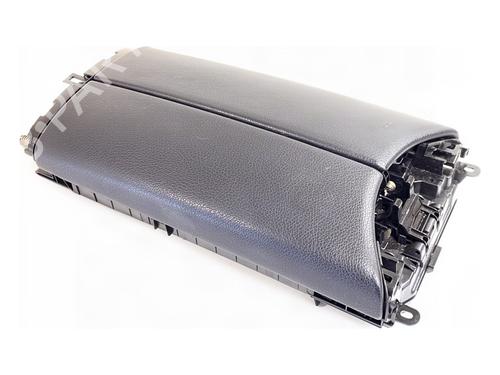 Used Armrest / Center console Armrest / Center console MERCEDES-BENZ C-CLASS (W205) C 200 d (205.011) (150 hp) 39358060 39358060
