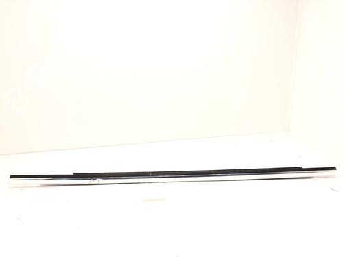 door-moulding-trim-ford-focus-iii-2010-2011-2012-2013-2014-2015-2016-2017-2018-2019-2020-39276760 main image